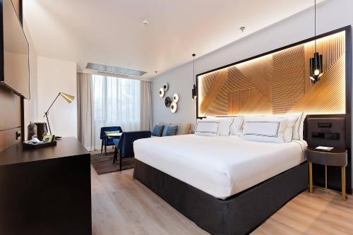 Habitación Premium del hotel Melia Avenida América. Foto 6