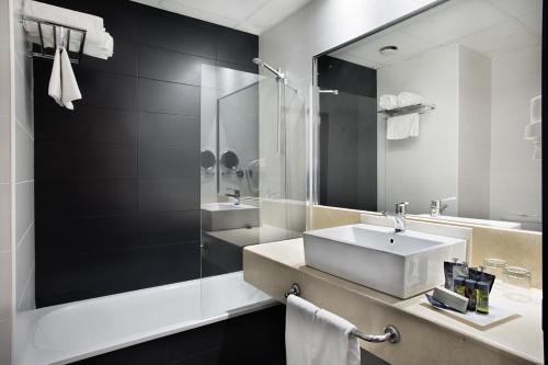 Habitación Doble del hotel Chamartin The One. Foto 3