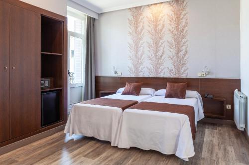 Habitación Doble Superior del hotel Mediodia. Foto 3