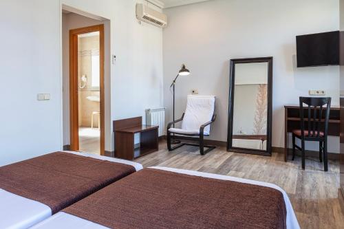 Habitación Doble Superior del hotel Mediodia. Foto 4