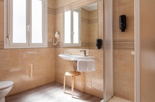 Habitación Doble Superior del hotel Mediodia. Foto 6