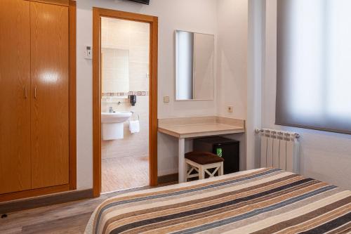 Habitación Individual del hotel Mediodia. Foto 3