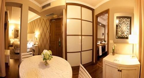 Suite Junior del hotel Os Olivos. Foto 2