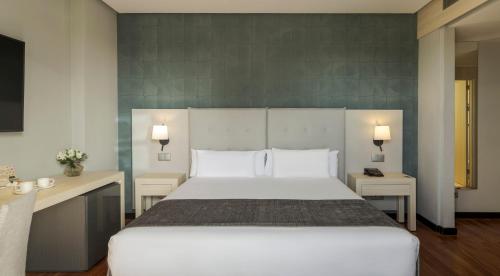 Habitación Doble Superior - 1 o 2 camas del hotel Ilunion Pio Xii. Foto 2