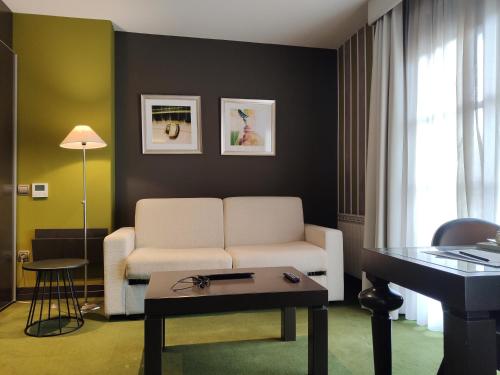 Suite Junior Familiar del hotel Costa Esmeralda Suites. Foto 1