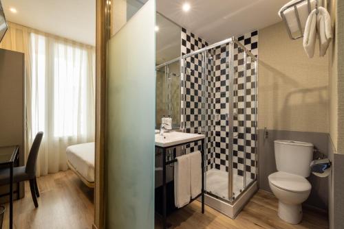 Habitación Individual del hotel Avenida Gran Via. Foto 3