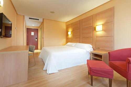 Habitación Doble Estándar - 1 o 2 camas del hotel Puertollano. Foto 4