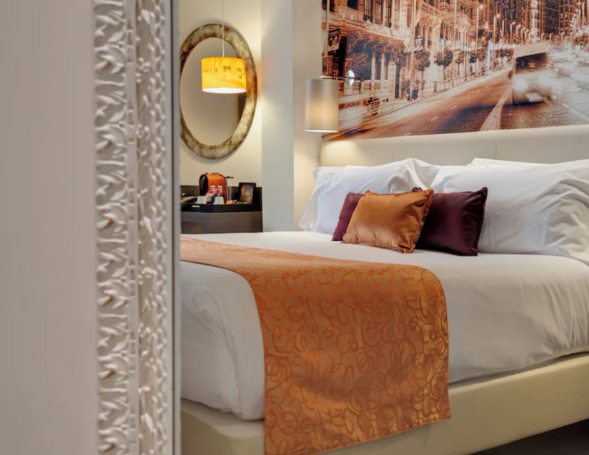 Habitación estándar, 1 cama de matrimonio grande del hotel Indigo Madrid - Gran Via, An Ihg. Foto 5