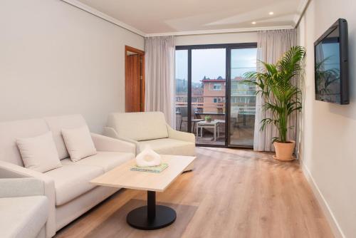 Suite Junior con terraza del hotel Madrid Alameda Aeropuerto, Affiliated By Meliá. Foto 2