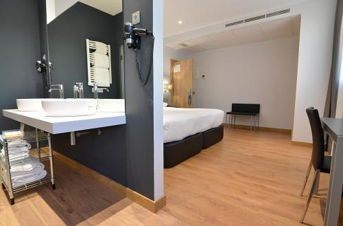 Suite del hotel Uve Alcobendas