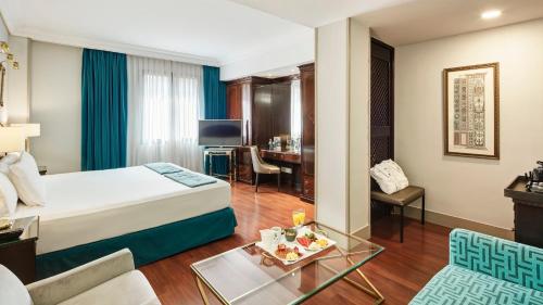 Habitación Doble Superior del hotel Sercotel Gran Conde Duque. Foto 1