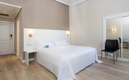 Habitación doble Superior del hotel Madrid Gran Via 25 Affiliated By Meliá