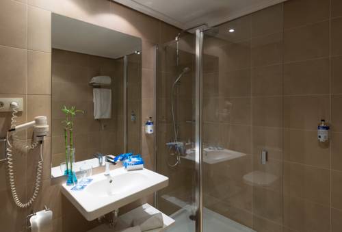 Habitación doble Superior del hotel Madrid Gran Via 25 Affiliated By Meliá. Foto 1