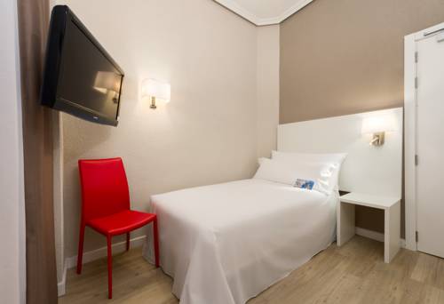 Habitación individual del hotel Madrid Gran Via 25 Affiliated By Meliá. Foto 1