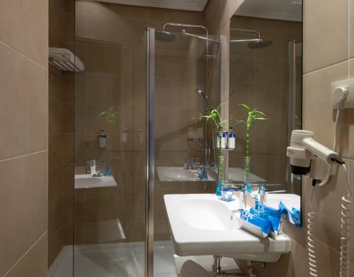 Habitación individual del hotel Madrid Gran Via 25 Affiliated By Meliá. Foto 2