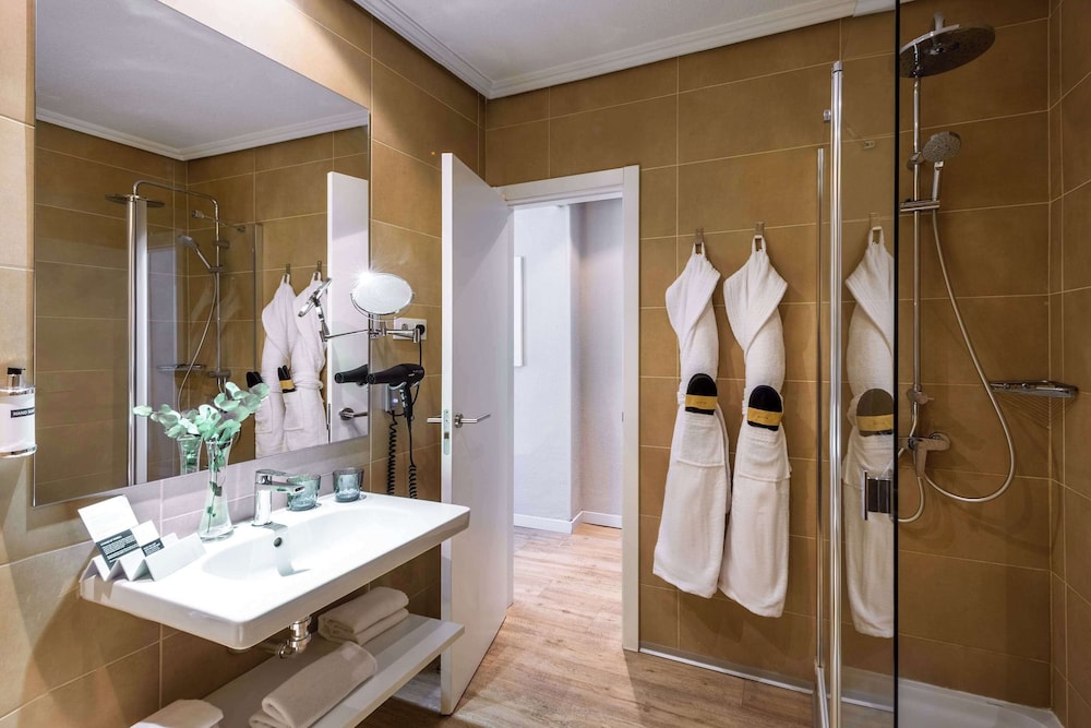 Habitación Superior del hotel Zel Madrid. Foto 4