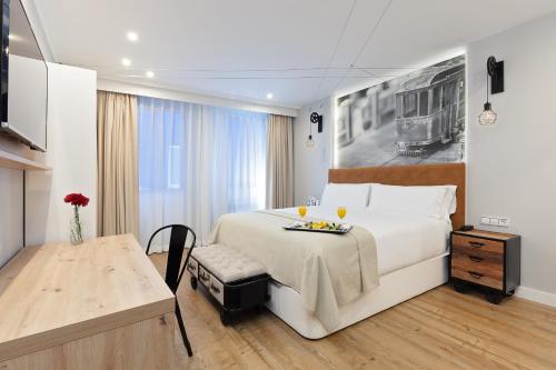 Habitación Triple del hotel Grupotel Mayorazgo. Foto 4