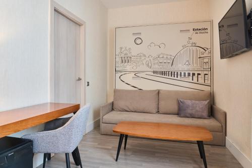 Habitación Familiar del hotel Puerta De Toledo. Foto 3