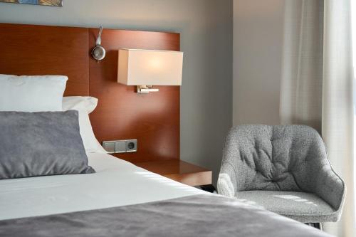 Habitación Doble Superior - 1 o 2 camas del hotel Puerta De Toledo. Foto 4