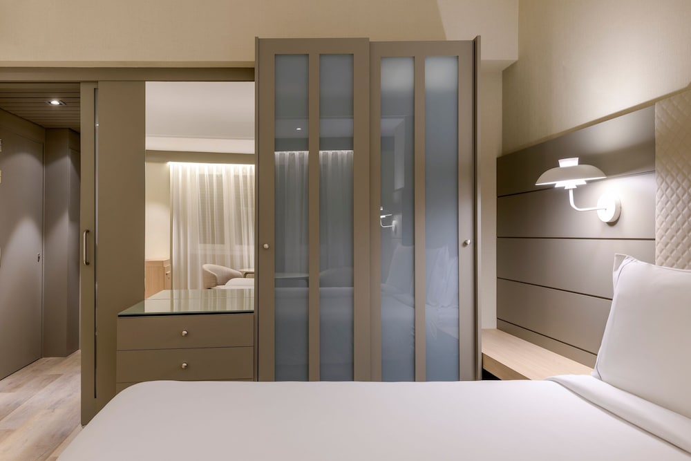 Habitación estándar con 2 camas individuales, 2 camas individuales del hotel Ac Carlton Madrid By Marriott