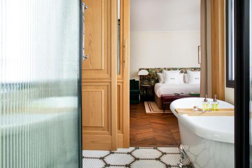 Habitación Familiar Deluxe del hotel Bless Hotel Madrid, A Member Of The Leading Hotels Of The World. Foto 8