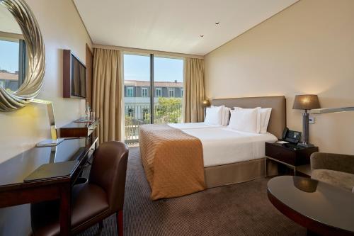 Habitación superior con balcón del hotel Portobay Liberdade. Foto 5