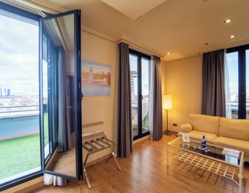 Suite del hotel Abba Madrid