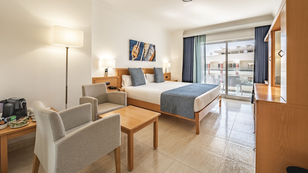 Habitación familiar del hotel Ukino Palmeiras Village. Foto 1