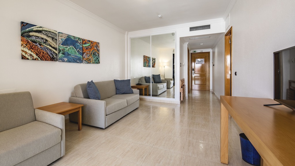 Habitación familiar Vista Parcial Mar del hotel Ukino Palmeiras Village. Foto 2