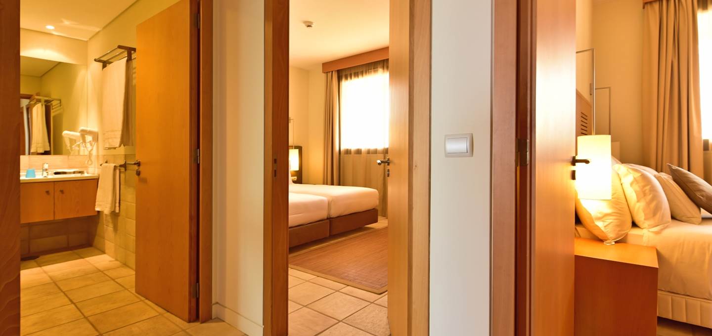 Duplex 2 habitaciones del hotel Pestana Colombos Premium Club All Inclusive. Foto 1