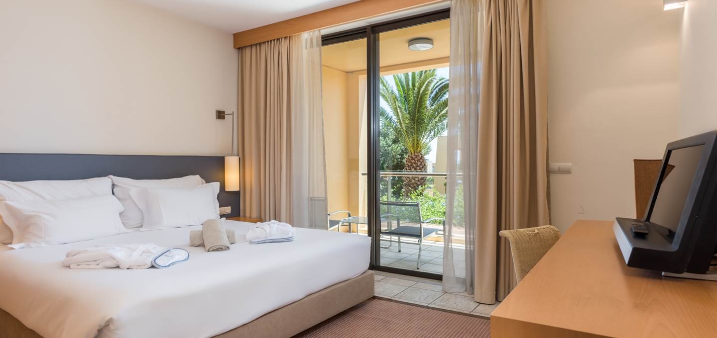 Apartamento 2 habitaciones del hotel Pestana Colombos Premium Club All Inclusive. Foto 1