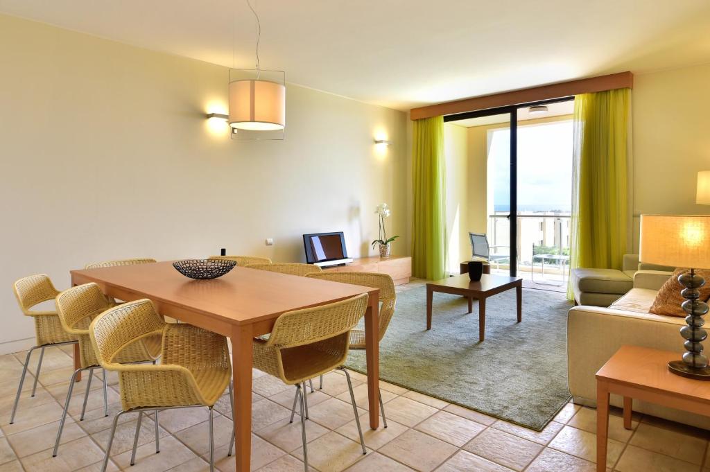 Apartamento 3 habitaciones del hotel Pestana Colombos Premium Club All Inclusive. Foto 1