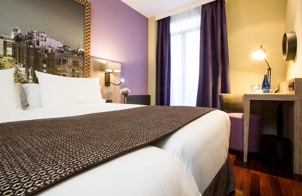 Habitación Confort del hotel Leonardo Madrid City Center. Foto 1
