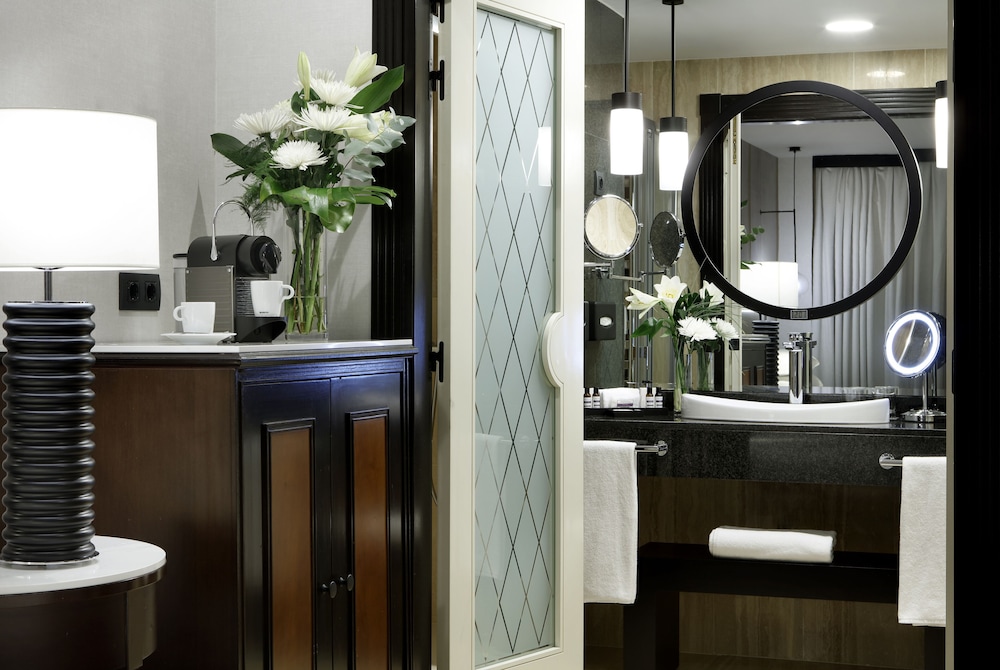 Suite Familiar del hotel Hyatt Regency Hesperia Madrid. Foto 4
