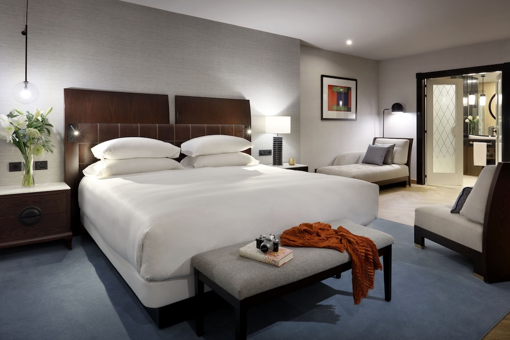 Suite ejecutiva (Regency, with Club Access) del hotel Hyatt Regency Hesperia Madrid. Foto 1