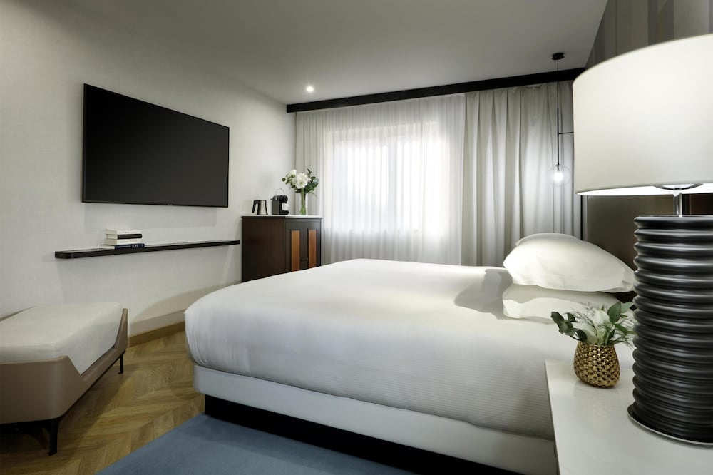 Habitación, 1 cama de matrimonio grande (PREMIUM KING BED) del hotel Hyatt Regency Hesperia Madrid. Foto 2
