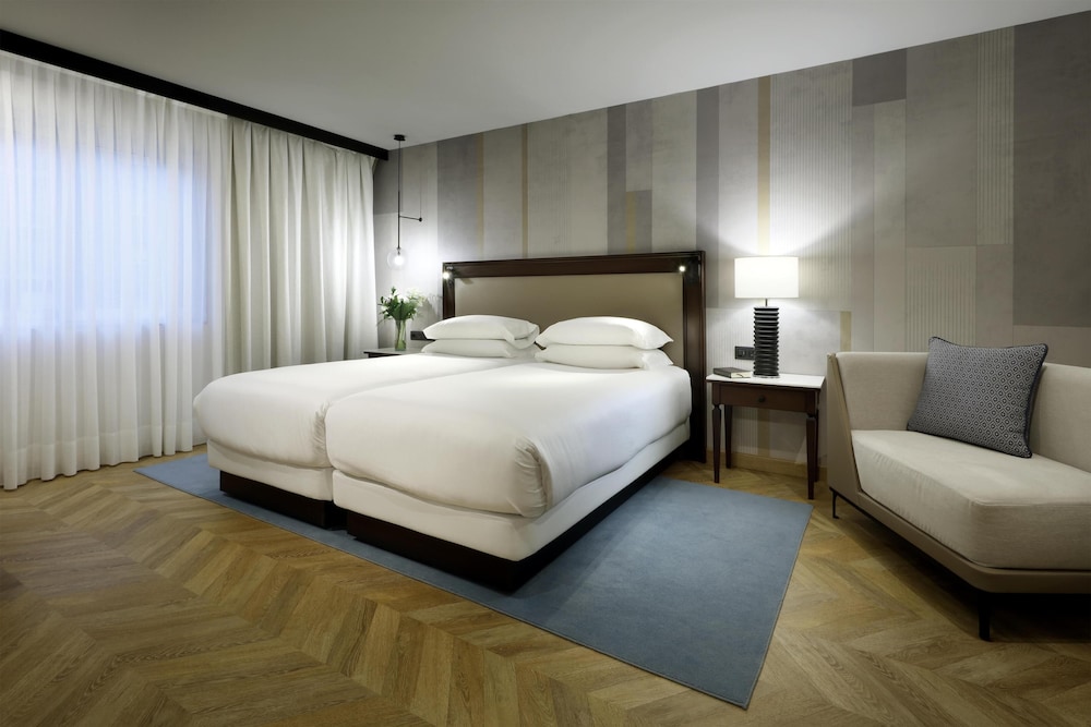 Habitación, 2 camas individuales del hotel Hyatt Regency Hesperia Madrid. Foto 2