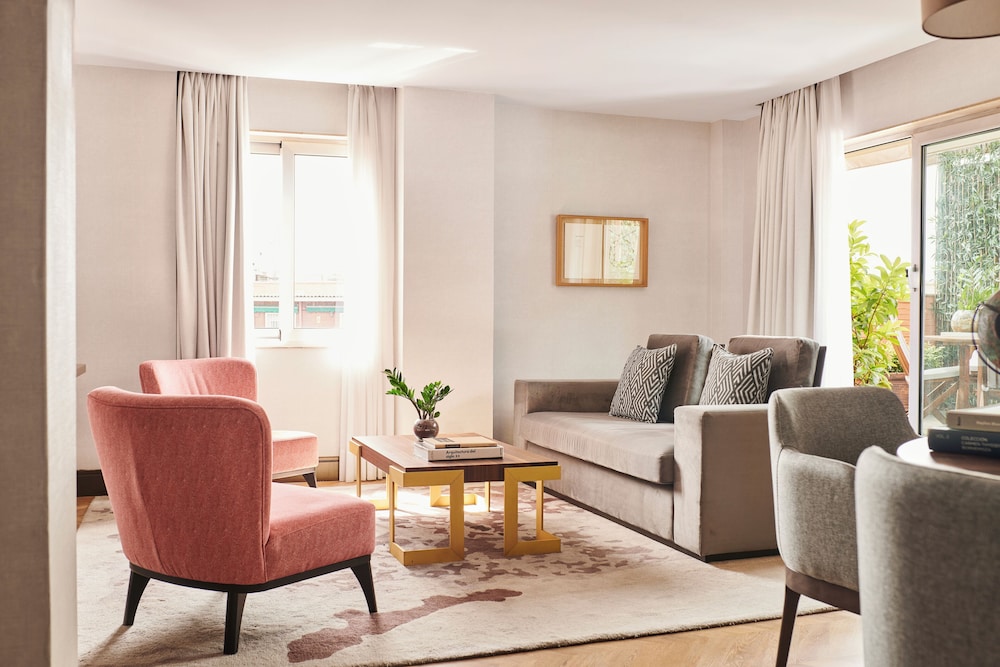 Suite presidencial (with Club Access) del hotel Hyatt Regency Hesperia Madrid. Foto 6