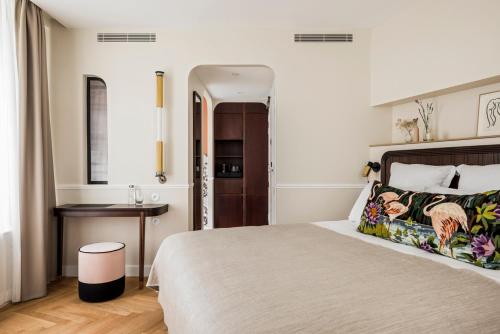 Habitación doble con balcón del hotel Timhotel Opera Grands Magasins. Foto 3