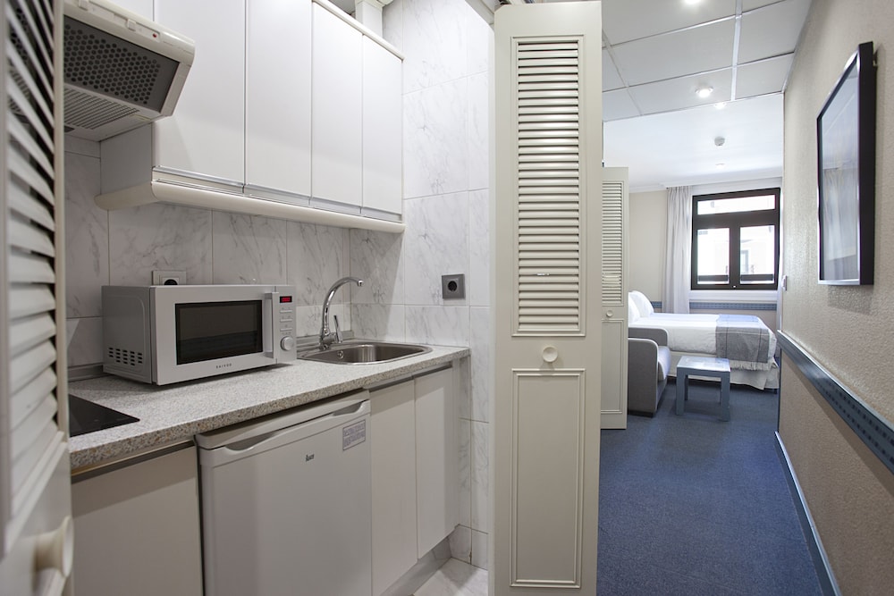 Estudio (3 people) del hotel Espahotel Gran Via. Foto 11