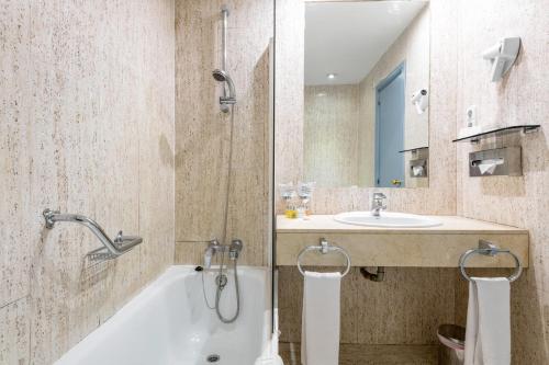 Estudio Estándar del hotel Espahotel Plaza De España. Foto 7