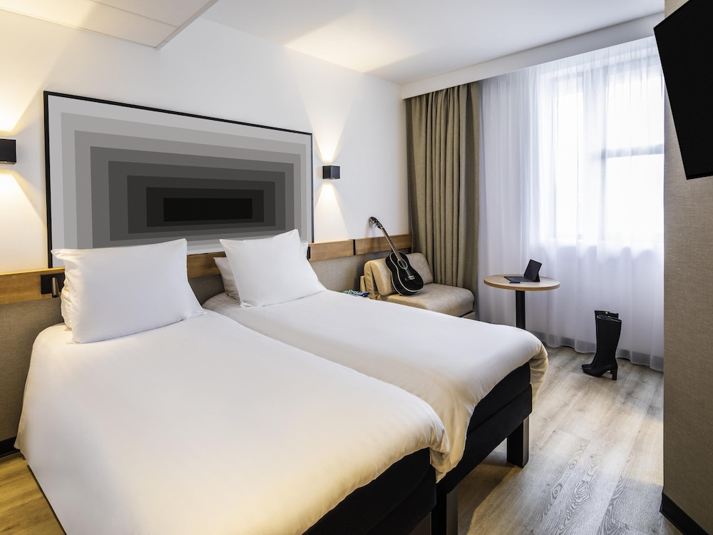 Habitación estándar con dos camas individuales del hotel Ibis Brest Centre. Foto 2