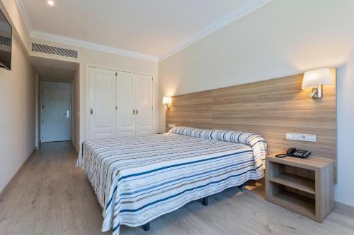 Habitación Doble - 1 o 2 camas del hotel Best Osuna Feria Madrid. Foto 2