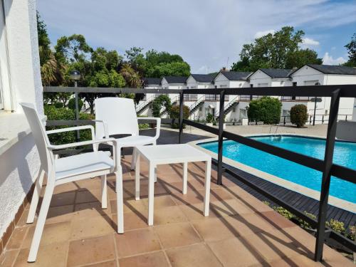 Habitación Doble Superior con balcón del hotel Best Osuna Feria Madrid. Foto 2