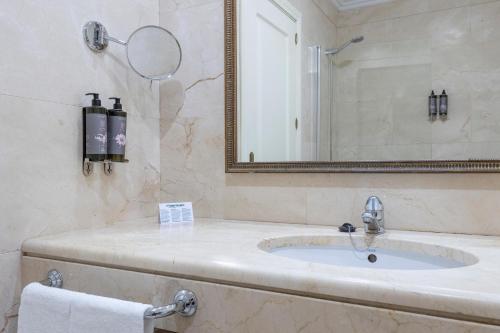 Habitación Individual del hotel Best Osuna Feria Madrid. Foto 5