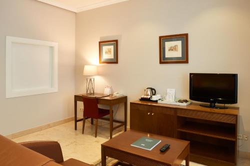 Habitación Doble Junior del hotel Barrio De Salamanca Suites. Foto 5