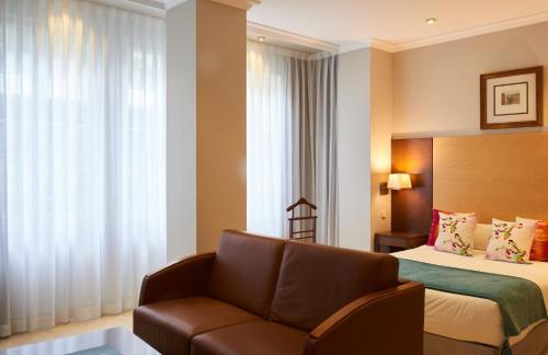 Habitación Doble Junior del hotel Barrio De Salamanca Suites. Foto 6