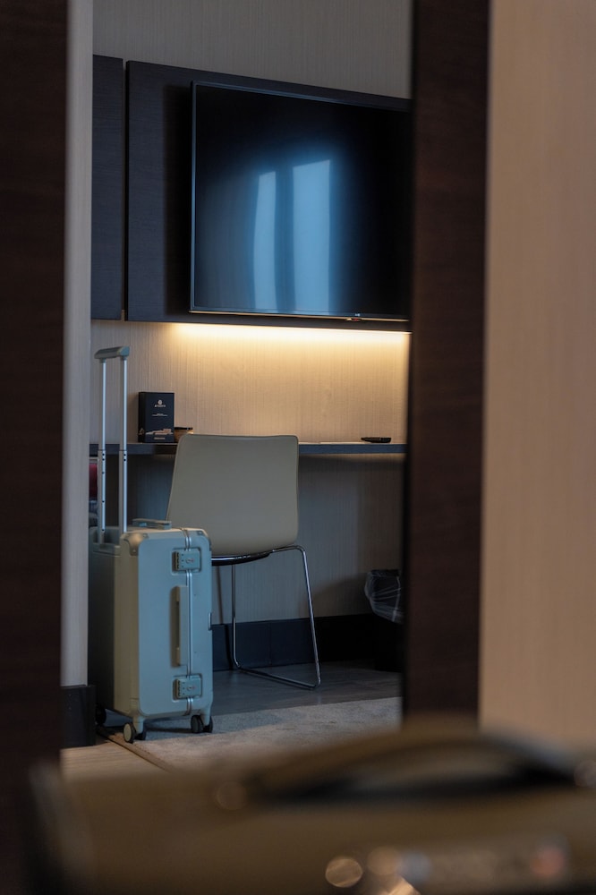 Habitación ejecutiva, 1 cama de matrimonio del hotel Novotel Madrid Center. Foto 1