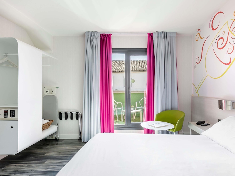 Habitación Superior del hotel Ibis Styles Madrid Prado