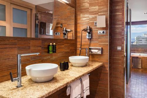 Suite Junior The Level del hotel Melia Madrid Princesa. Foto 4